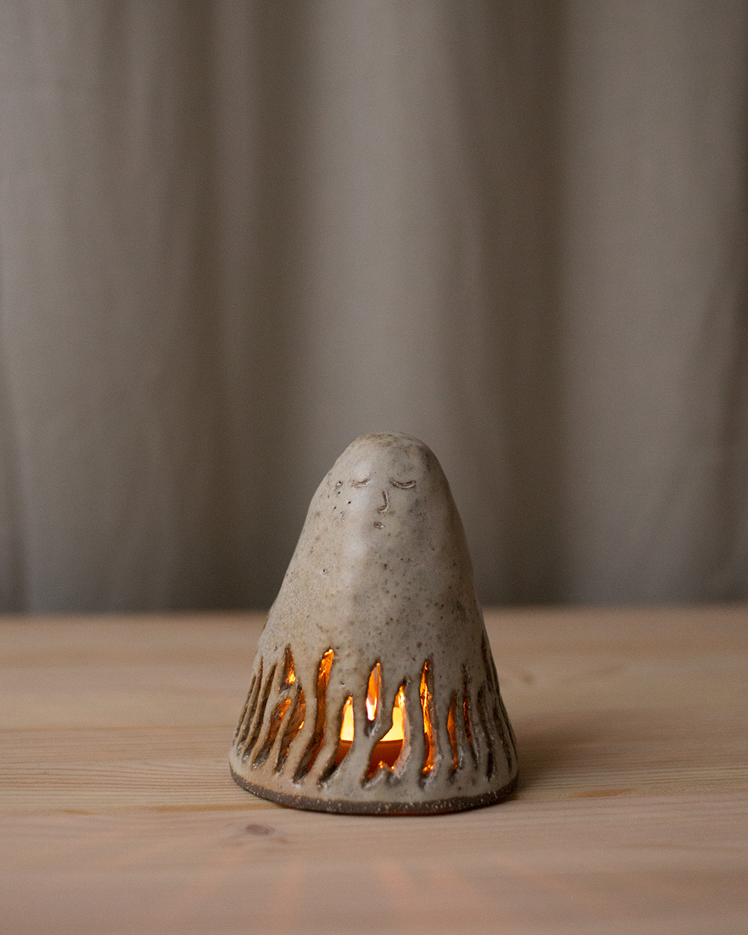 Tealight cover – Billy Firebelly II by Emelie Zetterberg